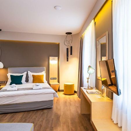 St. Bjur Suites Atenas Exterior foto